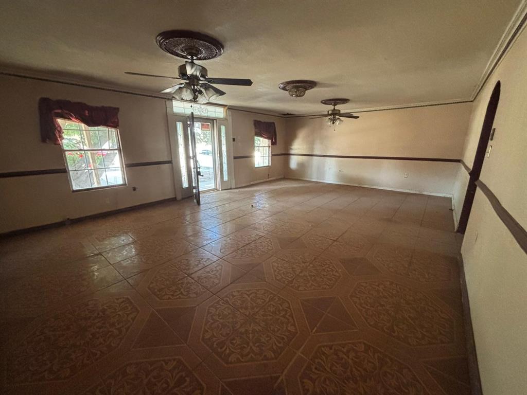 1205 14th Street, Seagraves, Texas image 27