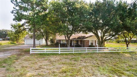 A home in Sealy