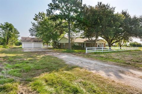 A home in Sealy