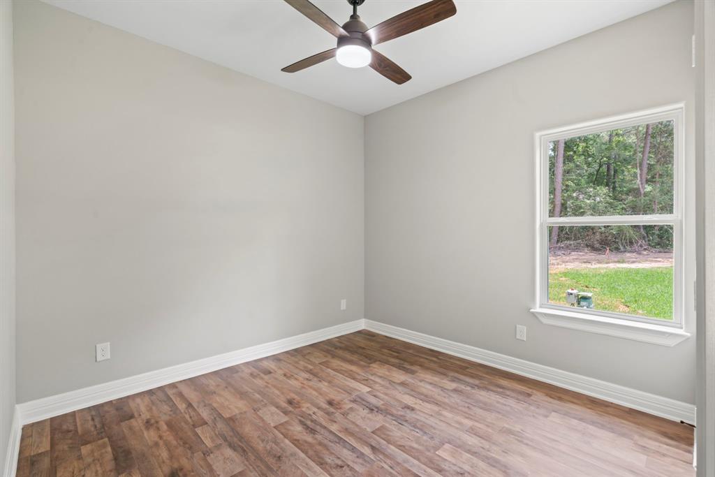 15608 Navajo Trail, Willis, Texas image 22
