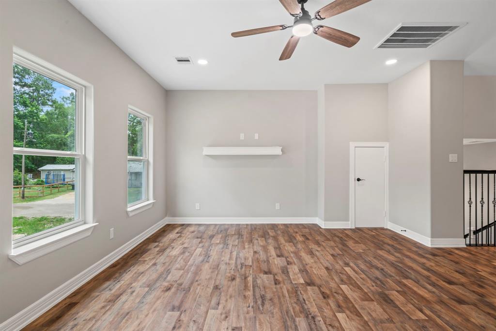 15608 Navajo Trail, Willis, Texas image 27