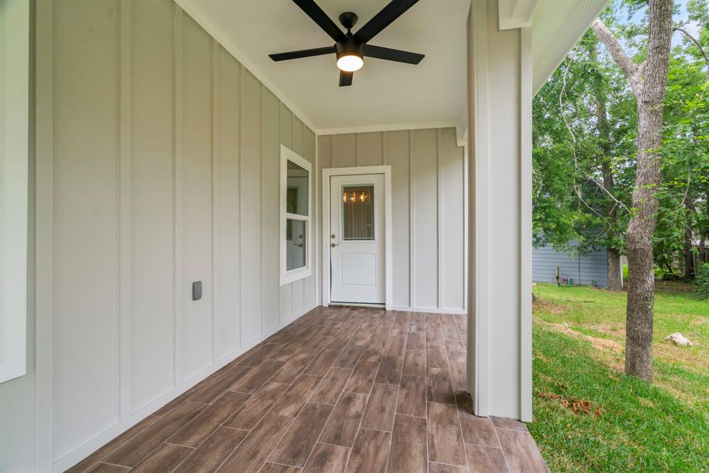 15608 Navajo Trail, Willis, Texas image 32