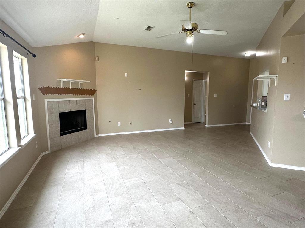 4214 Custer Creek Drive, Missouri City, Texas image 11
