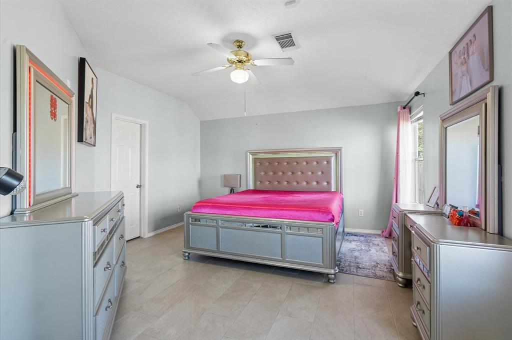 4214 Custer Creek Drive, Missouri City, Texas image 16