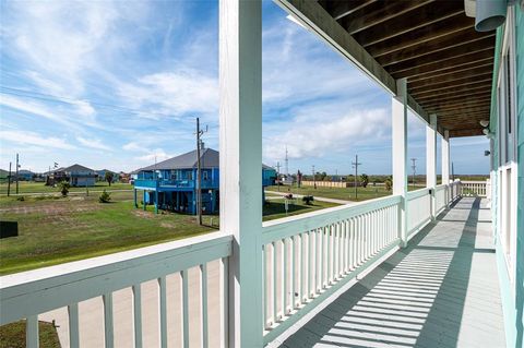 A home in Crystal Beach