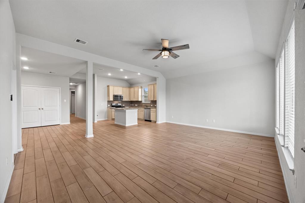 4211 Green Landing Drive, Spring, Texas image 19