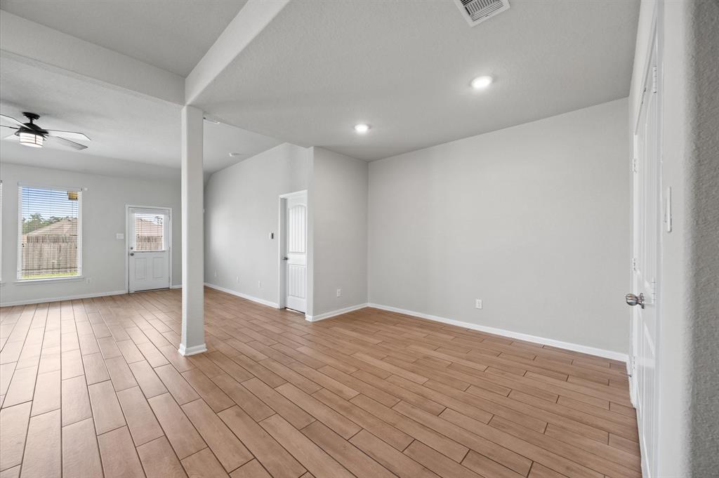4211 Green Landing Drive, Spring, Texas image 10