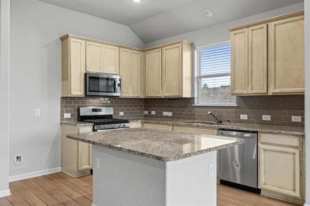 4211 Green Landing Drive, Spring, Texas image 13