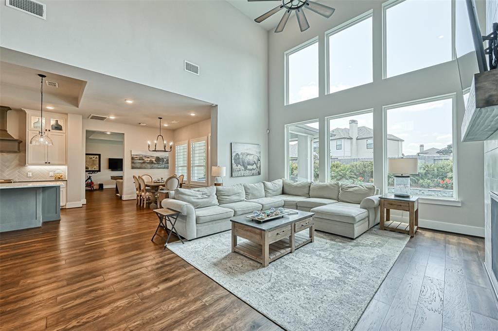 19115 Coleto Creek Bend Drive, Cypress, Texas image 11