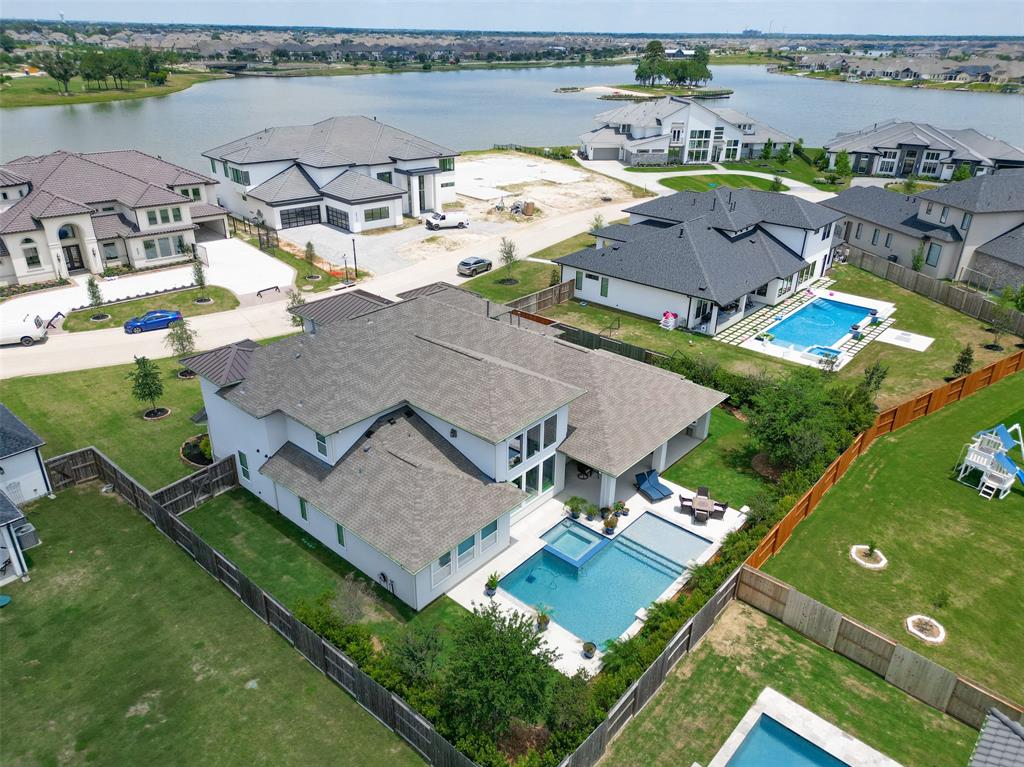 19115 Coleto Creek Bend Drive, Cypress, Texas image 46