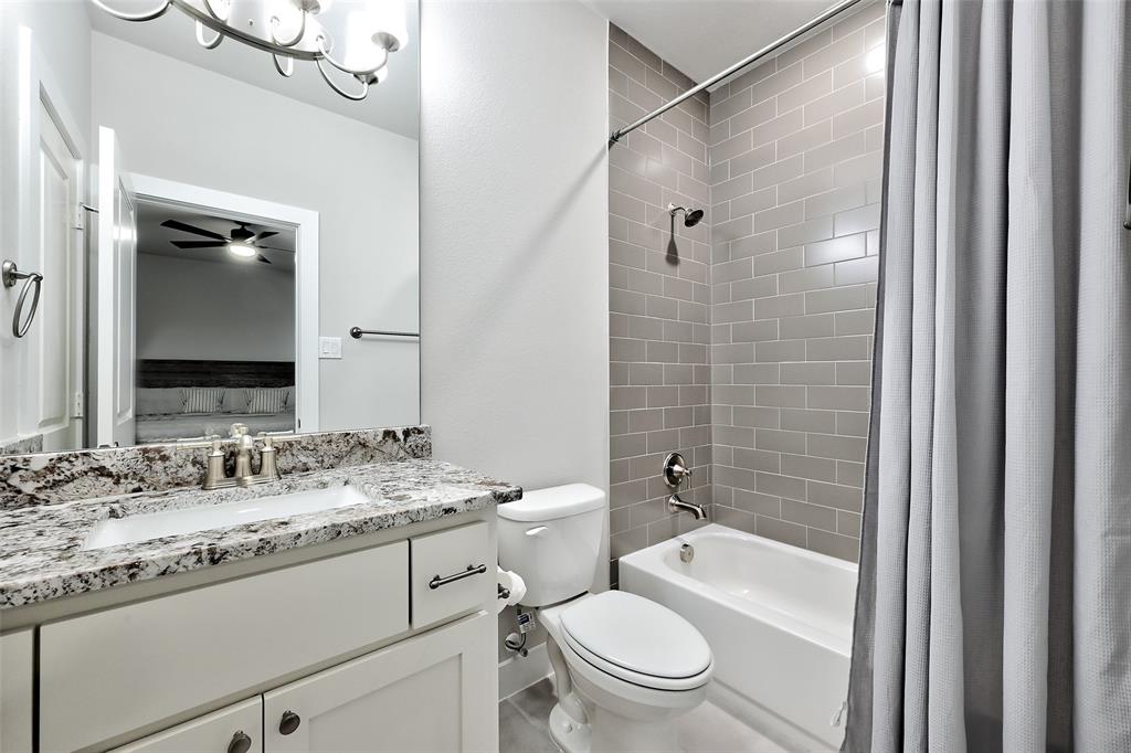 19115 Coleto Creek Bend Drive, Cypress, Texas image 36