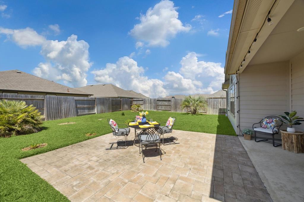 13521 Diamond Reef Lane, Texas City, Texas image 22