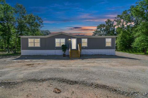 Manufactured Home in Cleveland TX 699 Road 5262.jpg