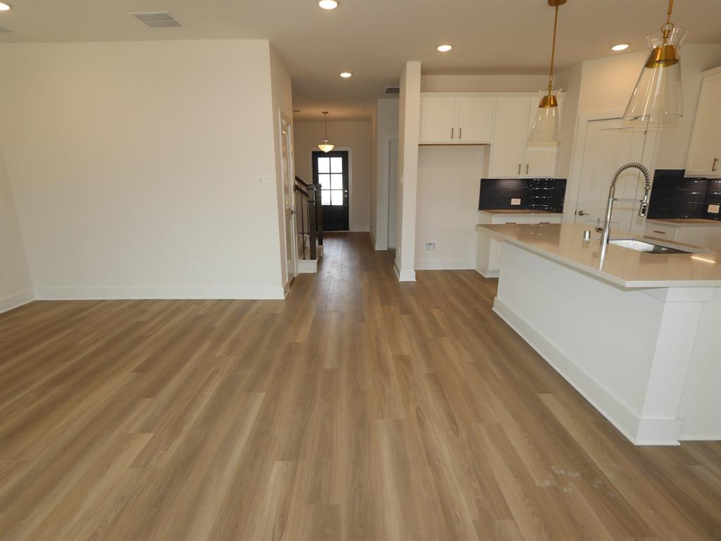 property-search 2 234 Augustine Way