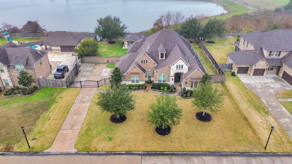 17819 COUNTRY COVE