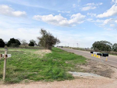 Vacant Land For Sale - TBD Us Hwy 77<br/> Hallettsville, TX 77964
