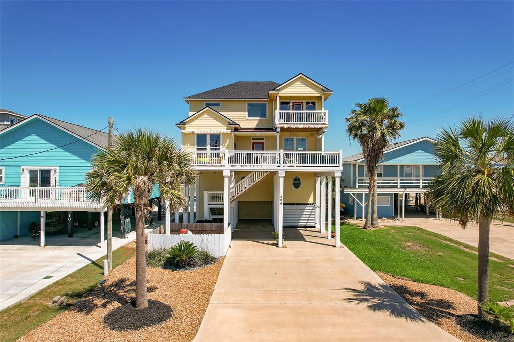 206 China Clipper Drive, Freeport, Texas image 1