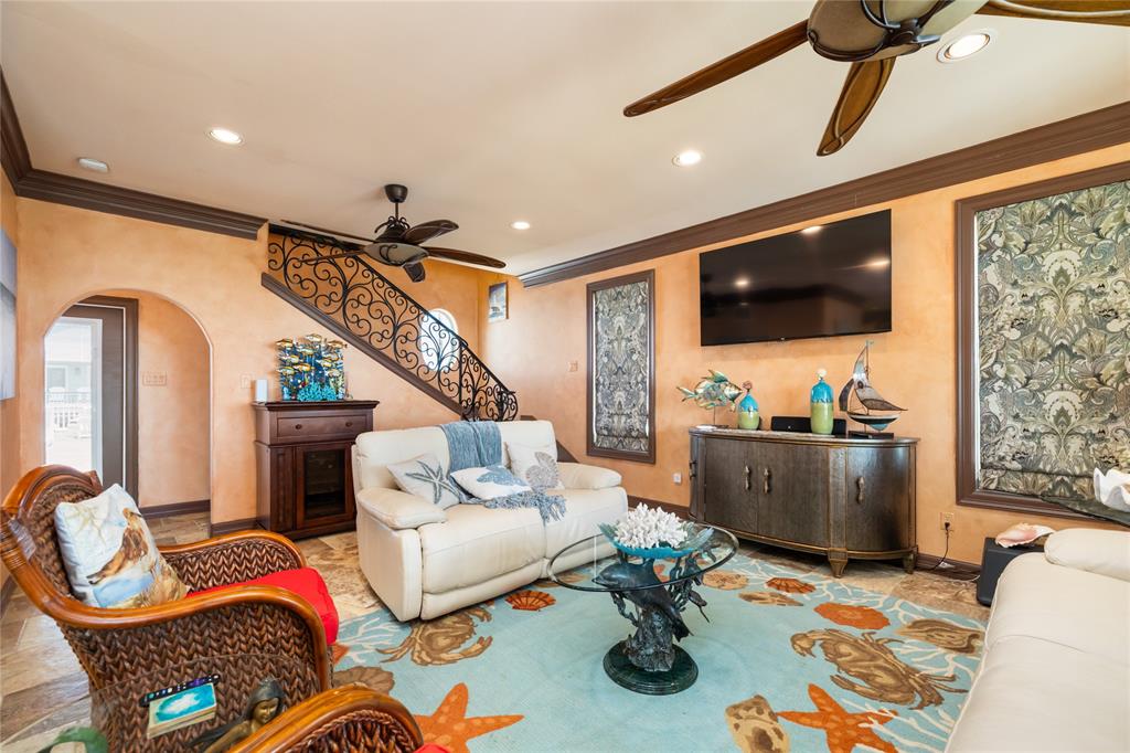 206 China Clipper Drive, Freeport, Texas image 7