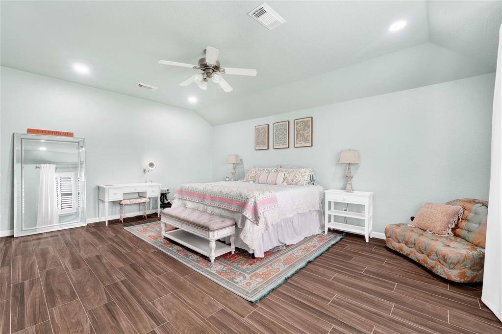 2988 Creek Falls Court, Pearland, Texas image 26