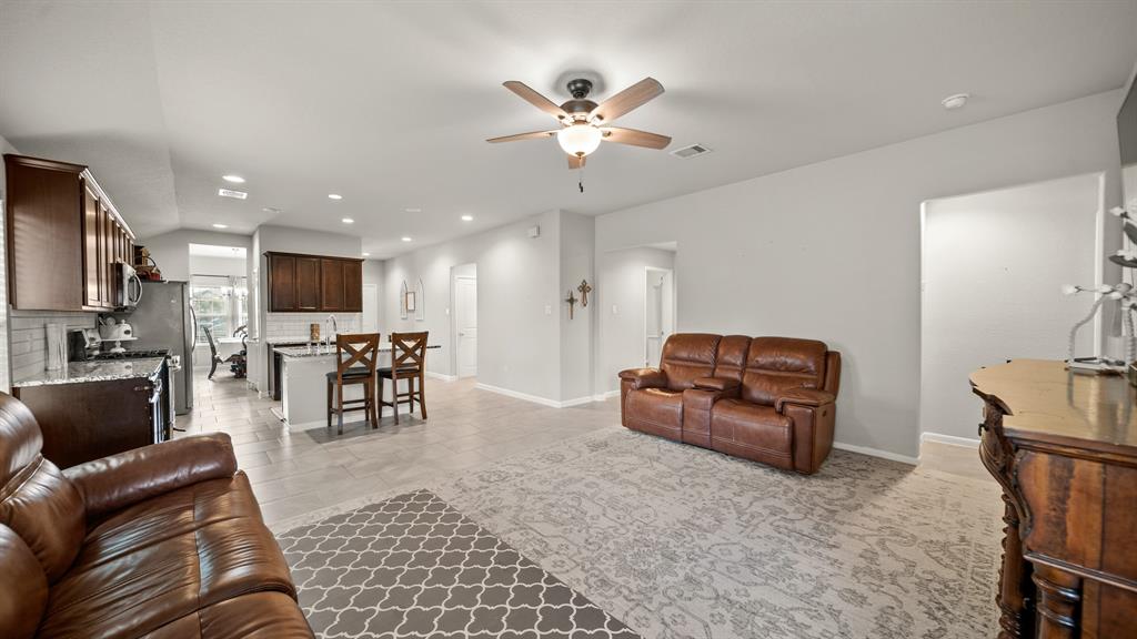 29506 Breakwater Drive, Katy, Texas image 10