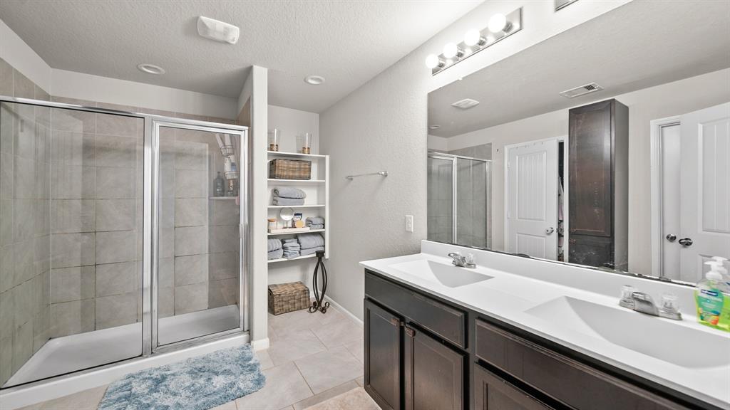 29506 Breakwater Drive, Katy, Texas image 12