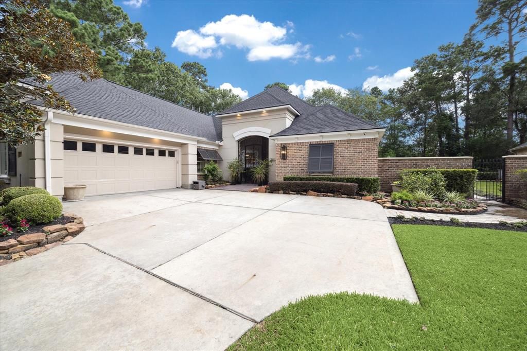 Photo of 1330 Royal Sands Lane, Kingwood, TX 77345 (MLS # 5857006)
