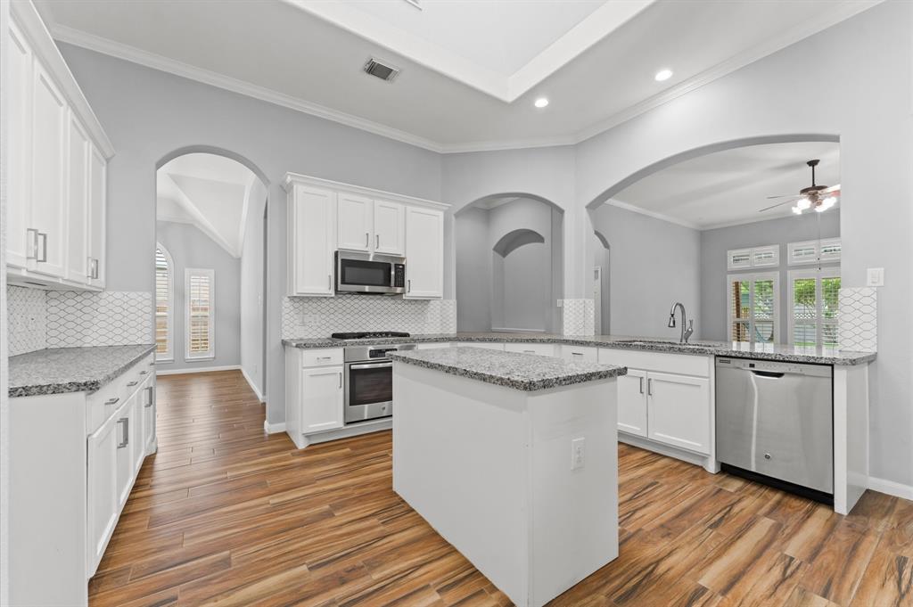 342 Silver Creek Circle, Richmond, Texas image 15