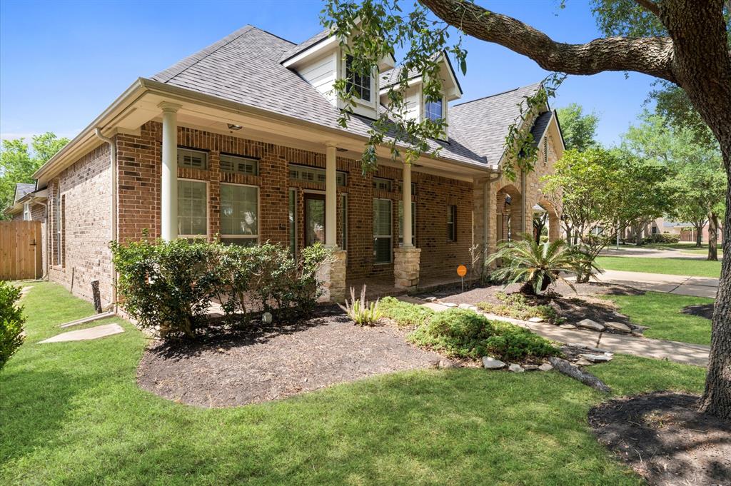 342 Silver Creek Circle, Richmond, Texas image 2