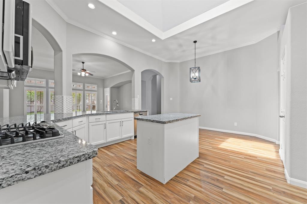 342 Silver Creek Circle, Richmond, Texas image 12