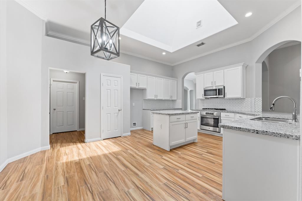 342 Silver Creek Circle, Richmond, Texas image 16