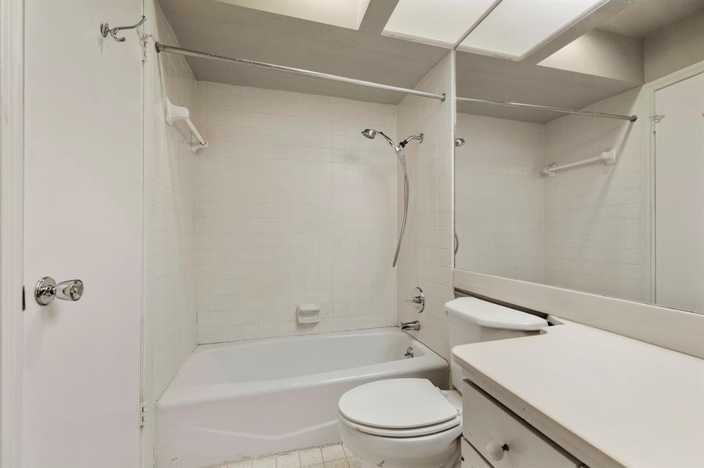 1119 Fountain View Drive #49, Houston, Texas image 30