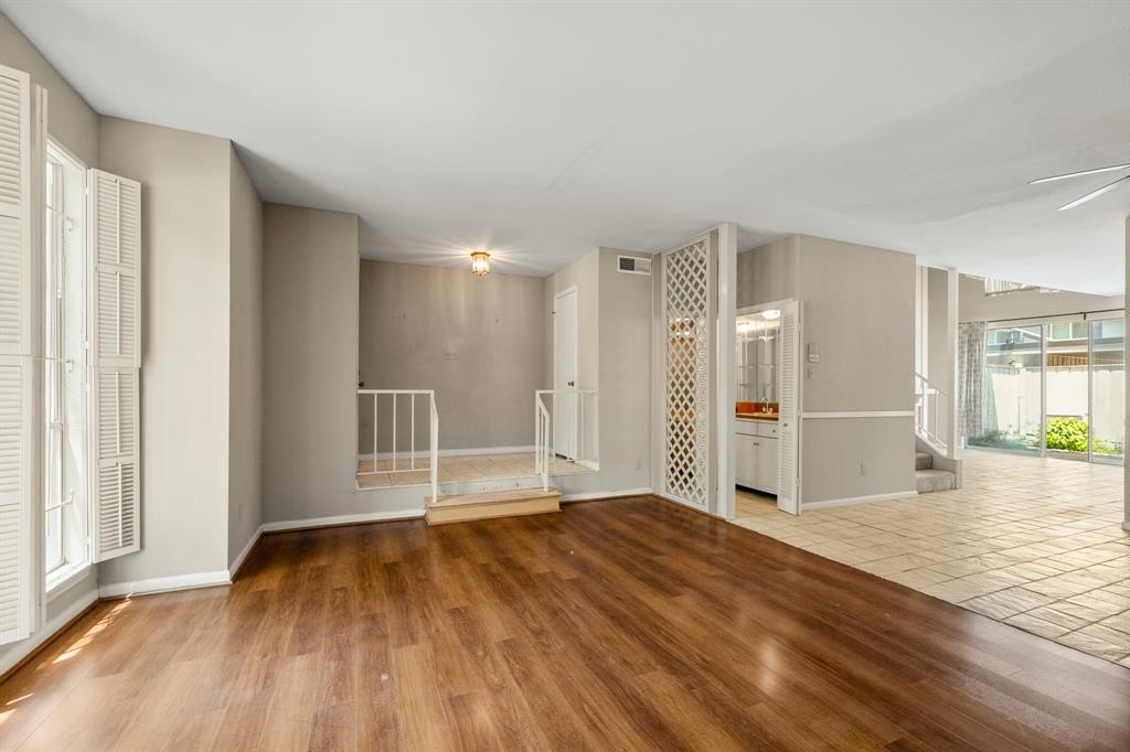 1119 Fountain View Drive #49, Houston, Texas image 6