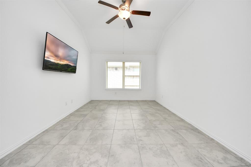 8831 Morning Glow Drive, Missouri City, Texas image 14