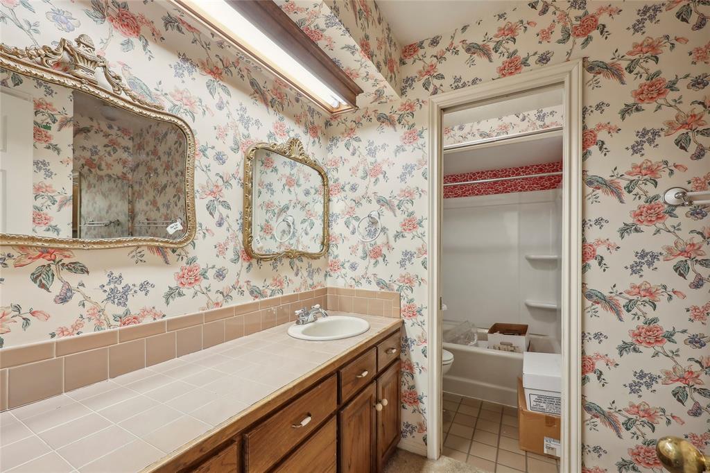 1515 Detroit Avenue, Nederland, Texas image 24