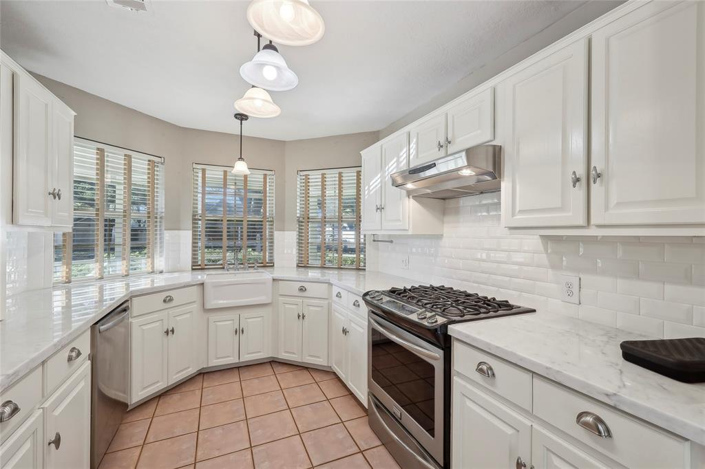 1515 Detroit Avenue, Nederland, Texas image 11