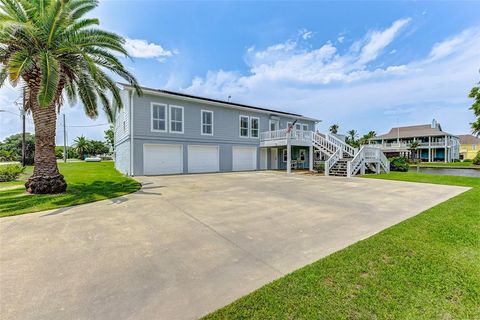 A home in Crystal Beach