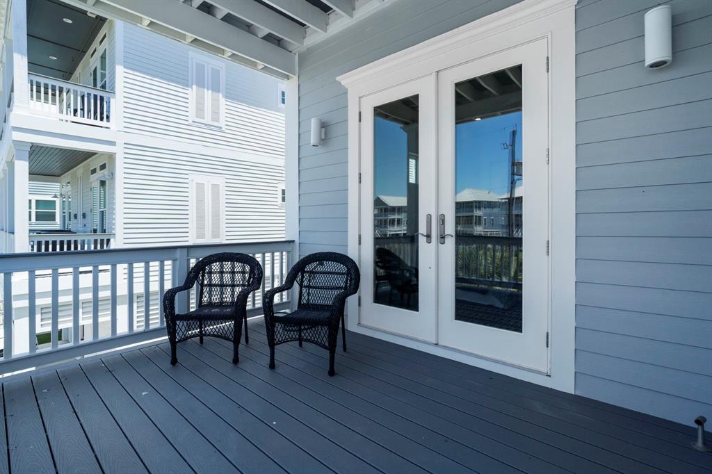 3835 Seabreeze Lane, Galveston, Texas image 18