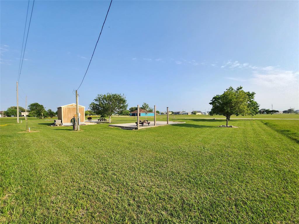 100 Indigo Drive, Palacios, Texas image 11