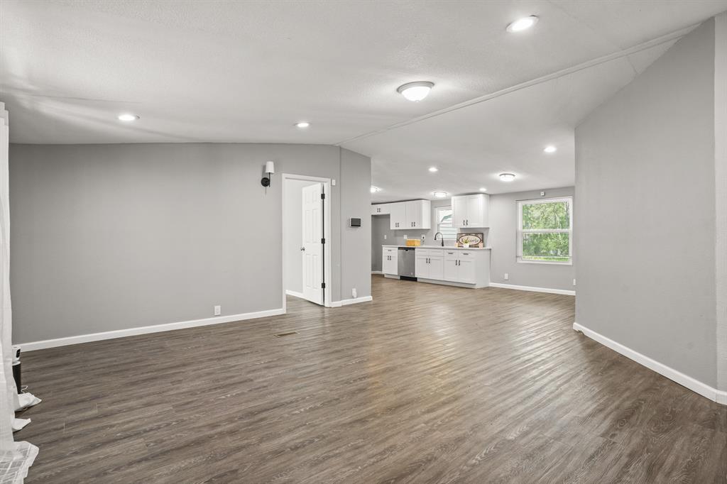 686 County Road 412, Dayton, Texas image 14