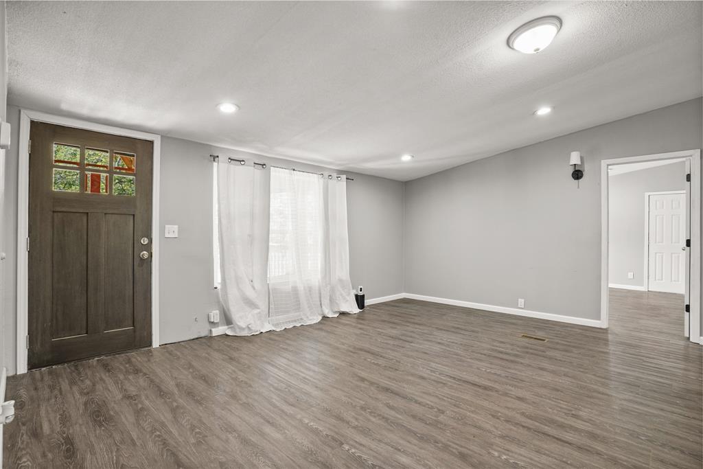 686 County Road 412, Dayton, Texas image 3