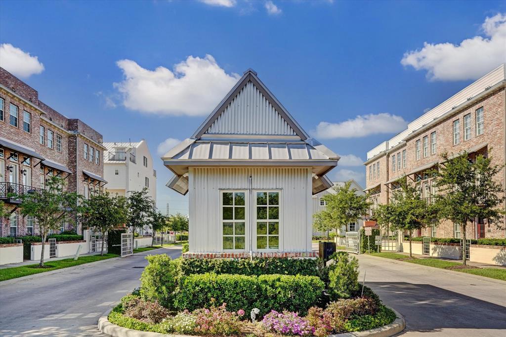 2421 W Kolbe Lane, Houston, Texas image 22