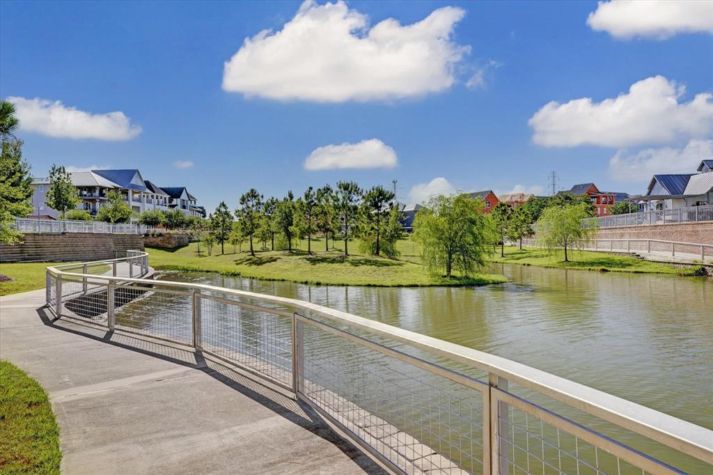 2421 W Kolbe Lane, Houston, Texas image 25