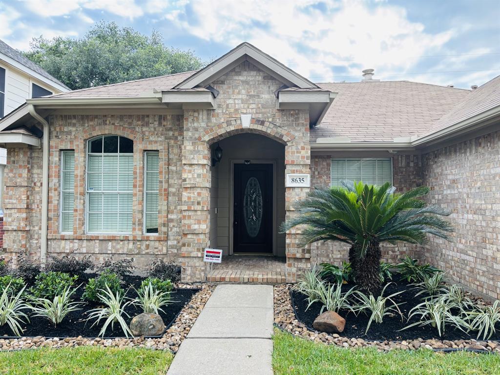 8635 Westcove Cir