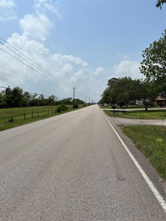 2509 Barbers Hill Road, Highlands, Texas image 6