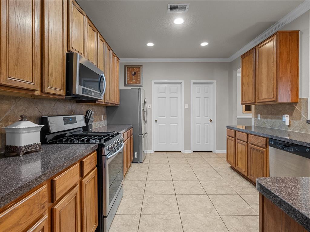5922 Rosemary Circle, Baytown, Texas image 17