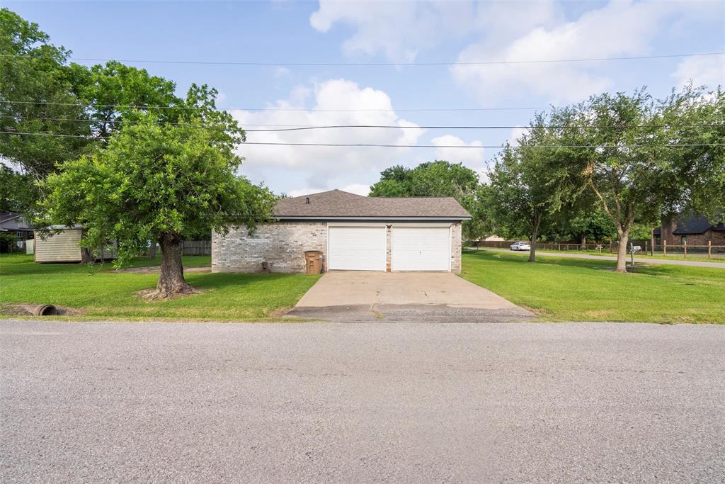 4801 36th Street, Dickinson, Texas image 25