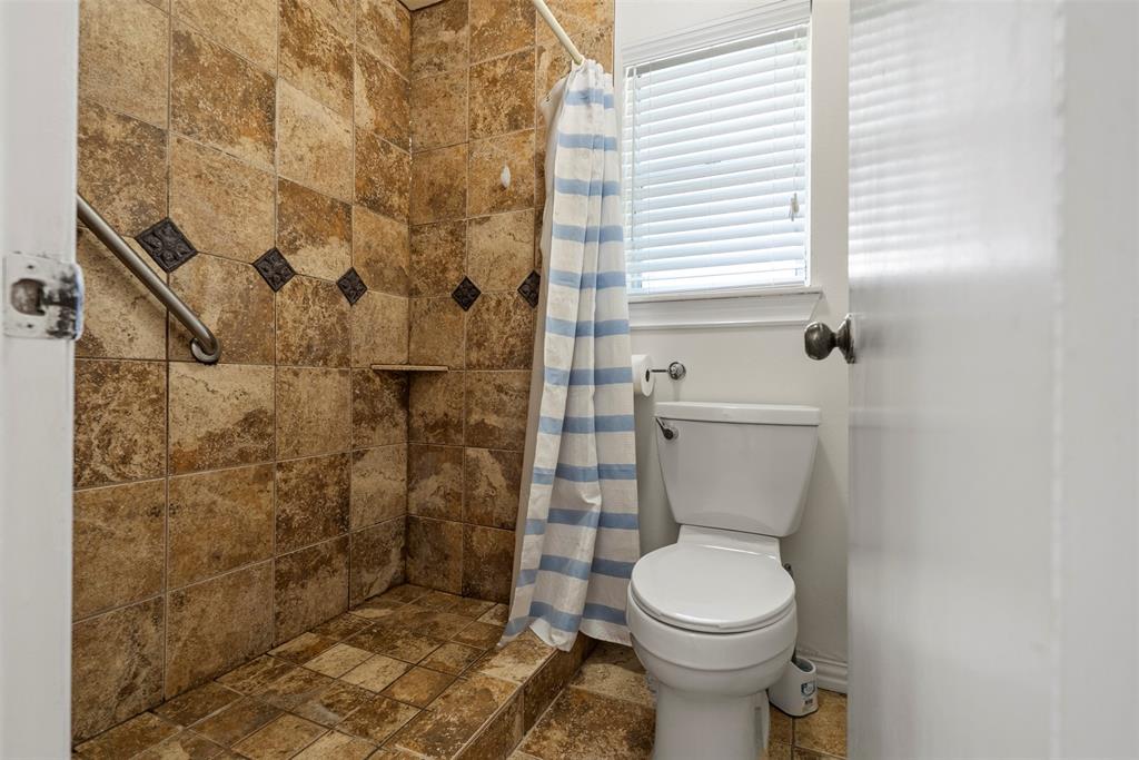 4801 36th Street, Dickinson, Texas image 20