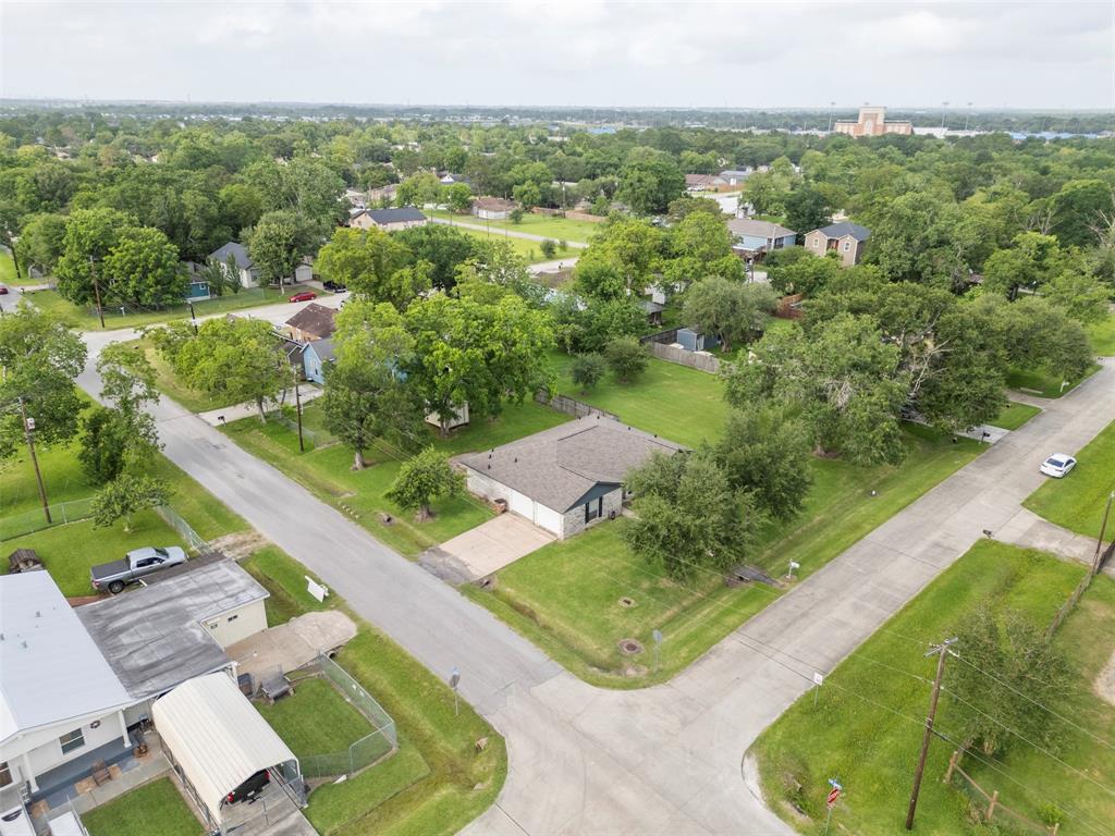4801 36th Street, Dickinson, Texas image 29