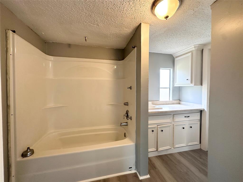 10037 Lazy Oaks Drive, Conroe, Texas image 19