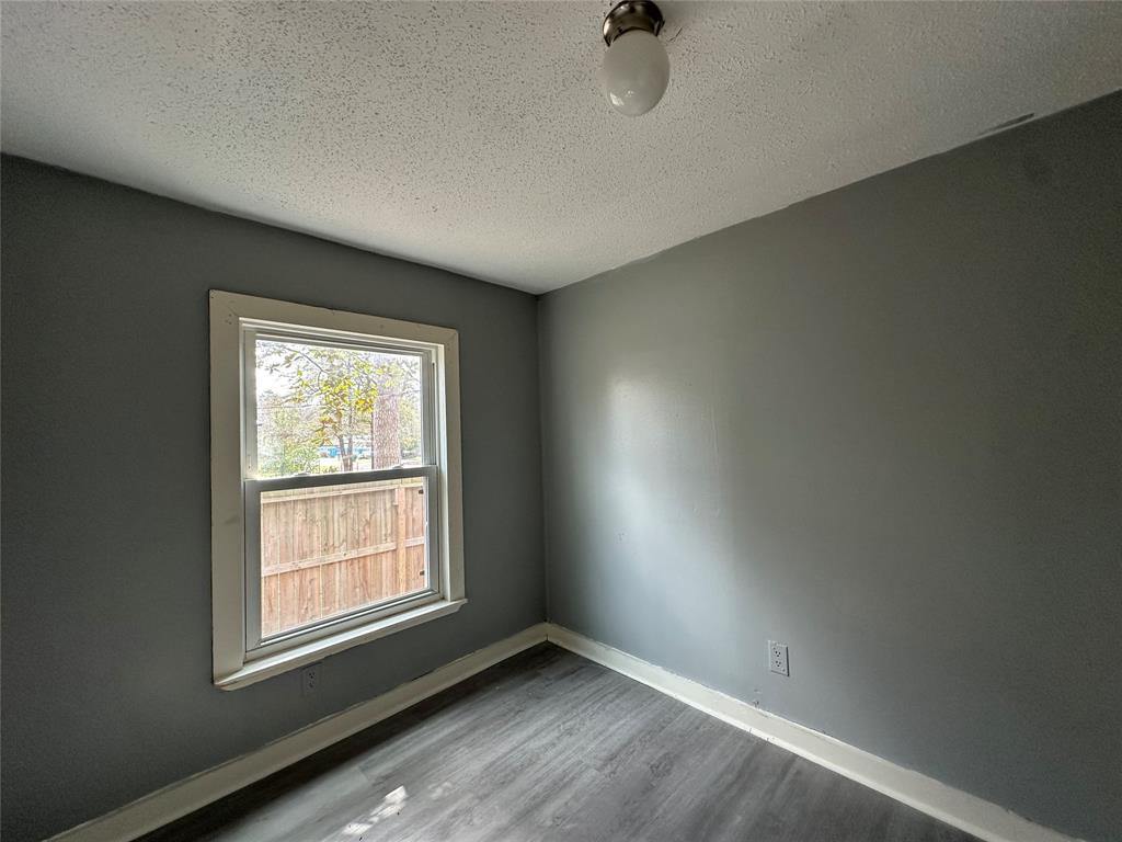 10037 Lazy Oaks Drive, Conroe, Texas image 26